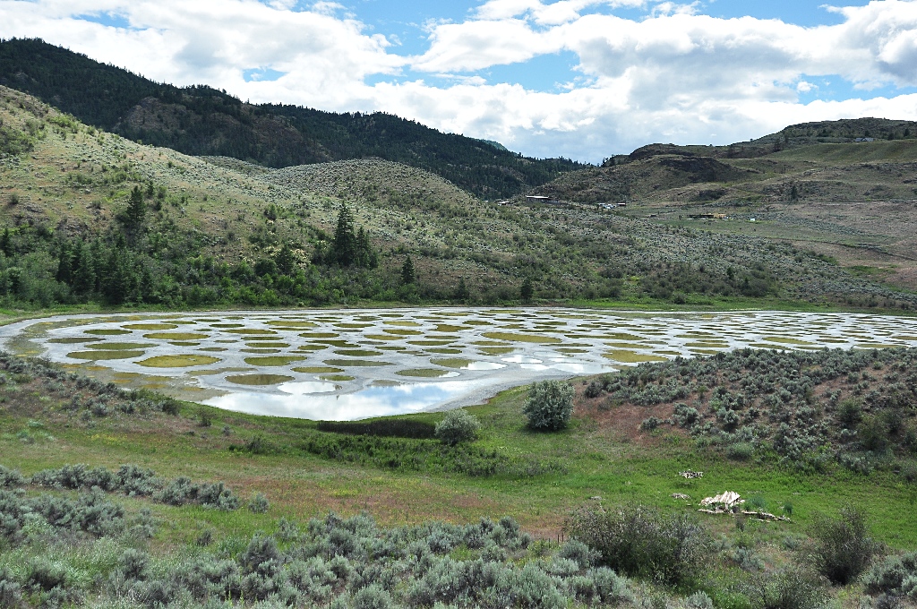 spotted lake.jpg